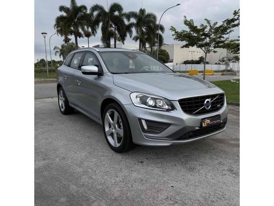 VOLVO XC60 2.0 T6 R DESIGN TURBO GASOLINA 4P AUTOMÁTICO